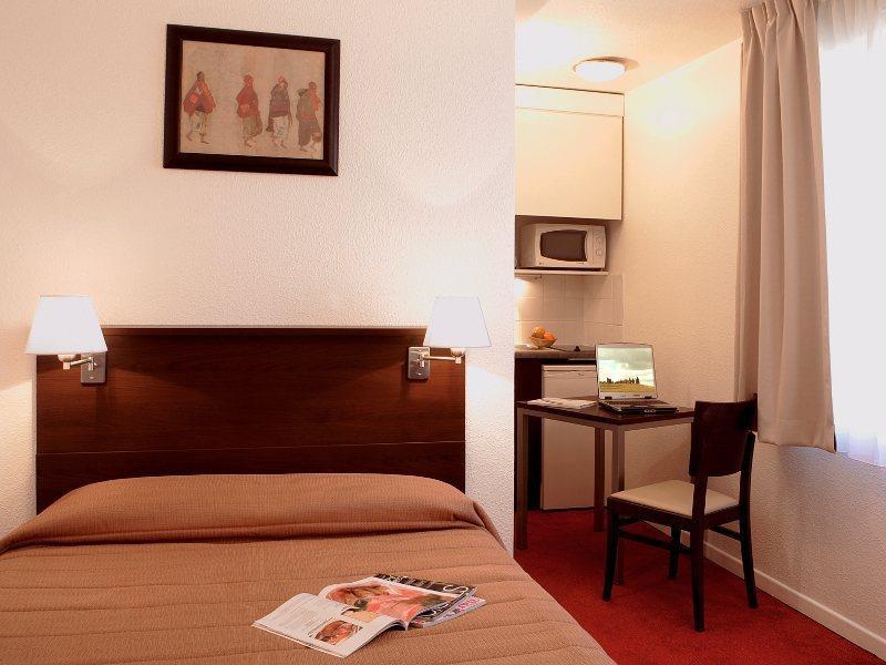 Aparthotel Adagio Access Lille Vauban Екстер'єр фото